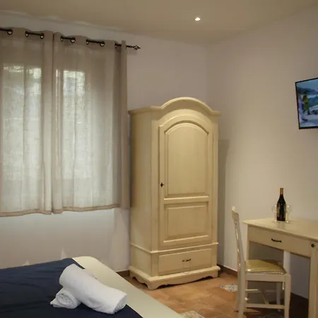 Central Dorgali Guest House 招待所 3*