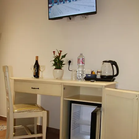 招待所 Central Dorgali Guest House 3*