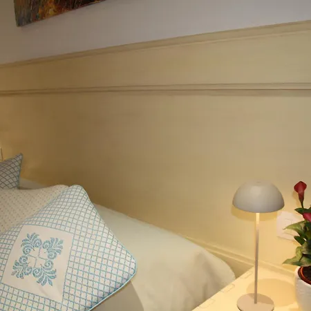 Central Dorgali Guest House 招待所 3*