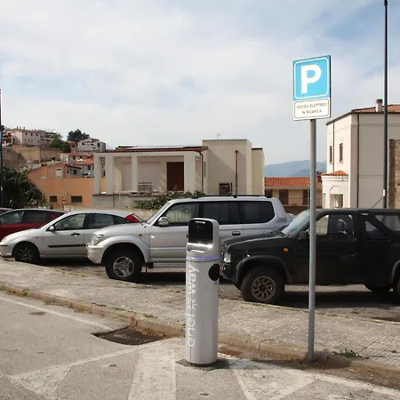Central Dorgali Guest House 3* 多尔加利