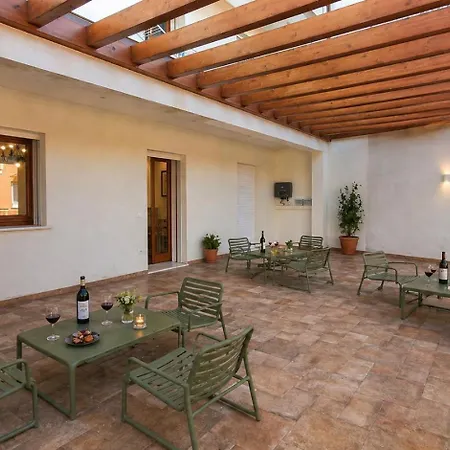 Central Dorgali Guest House